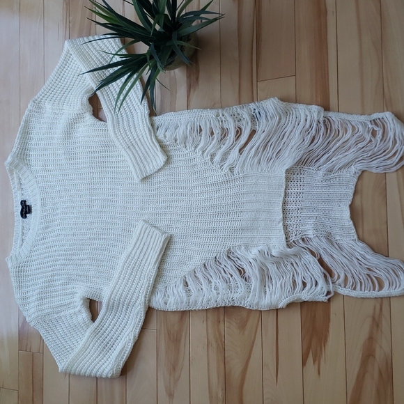 Distressed knit sweater - Picture 6 of 11